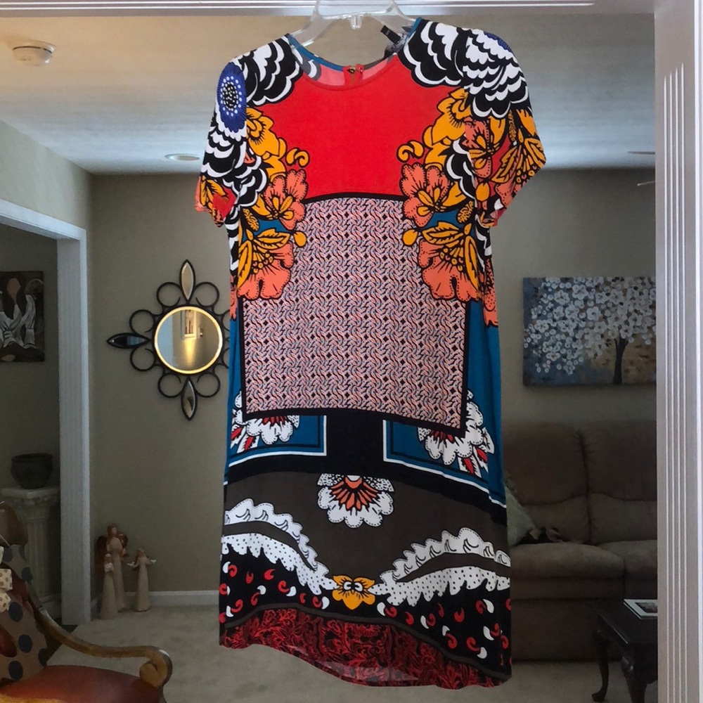 Express shift dress - Picture 2 of 4